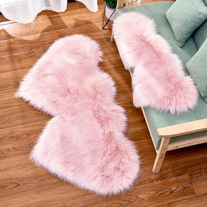 Wokaso Ultra Soft Plush Fluffy Area Rug Double-Heart Shape Faux Fur Sheepskin Floor Carpet
