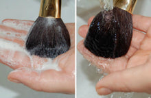 Load image into Gallery viewer, Tea Tree Makeup Brush Deep Cleansing Bar
